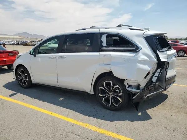 5TDERKEC0SS230714 2025 TOYOTA SIENNA - Image 2