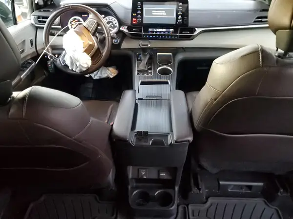 5TDERKEC1MS031643 2021 TOYOTA SIENNA - Image 8