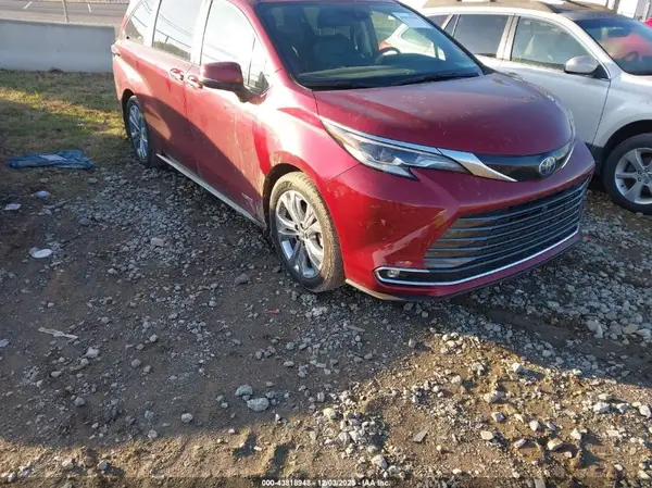 5TDERKEC2MS006850 2021 TOYOTA SIENNA - Image 1