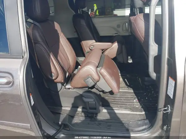 5TDERKEC2RS185463 2024 TOYOTA SIENNA - Image 8