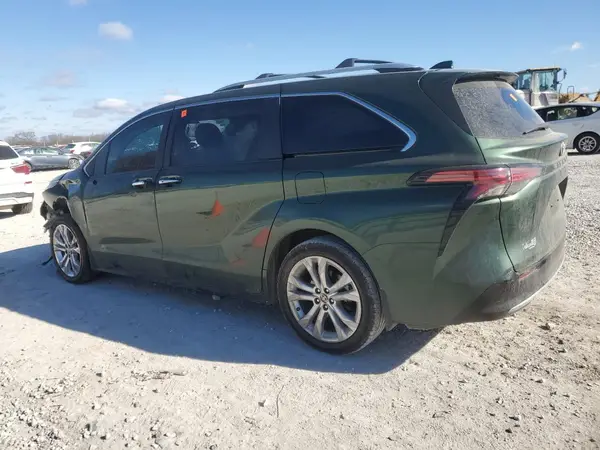 5TDERKEC2RS190050 2024 TOYOTA SIENNA - Image 2