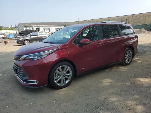 5TDERKEC3MS050646 2021 TOYOTA SIENNA - Image 1