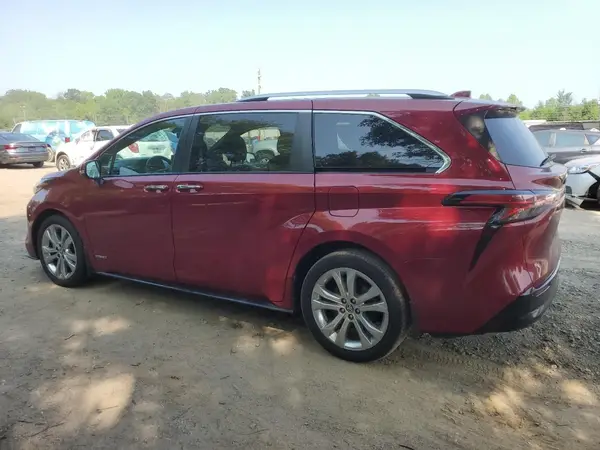 5TDERKEC3MS050646 2021 TOYOTA SIENNA - Image 2