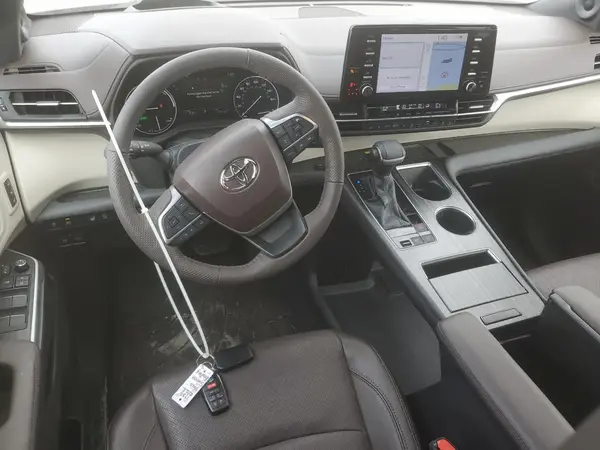 5TDERKEC3NS135567 2022 TOYOTA SIENNA - Image 8