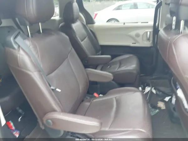 5TDERKEC3PS154204 2023 TOYOTA SIENNA - Image 8