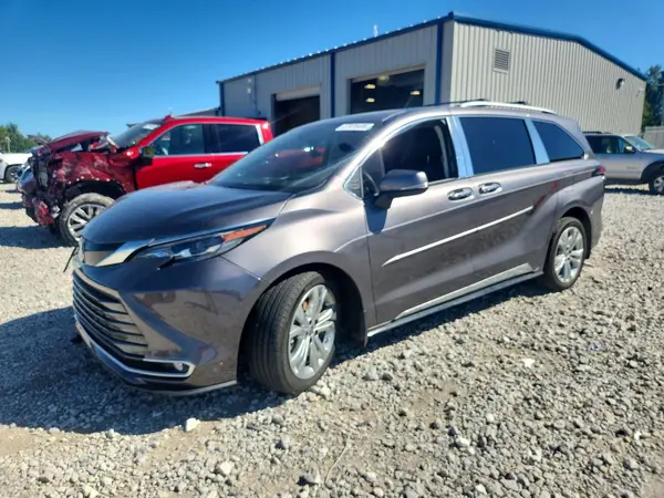 5TDERKEC3RS187402 2024 TOYOTA SIENNA - Image 1