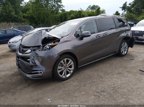 5TDERKEC4NS085715 2022 TOYOTA SIENNA - Image 2