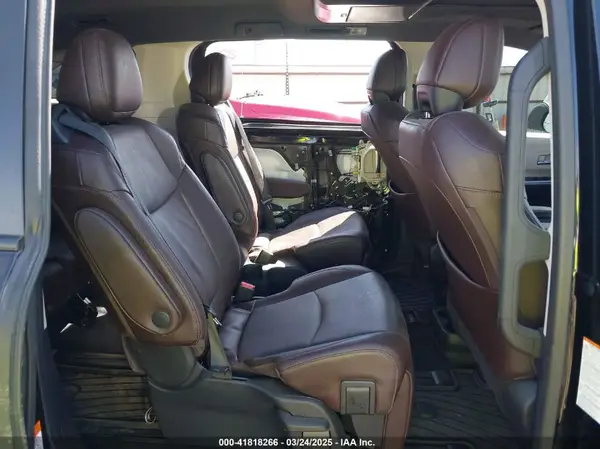 5TDERKEC4NS096097 2022 TOYOTA SIENNA - Image 8