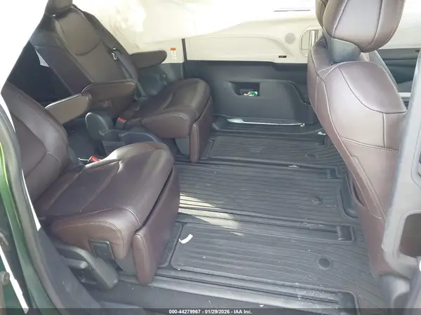 5TDERKEC4RS184265 2024 TOYOTA SIENNA - Image 8