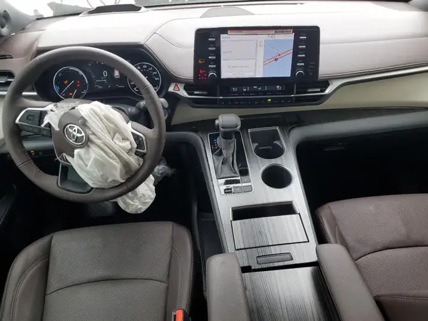 5TDERKEC4RS185447 2024 TOYOTA SIENNA - Image 8