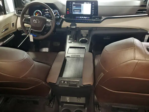 5TDERKEC5RS184467 2024 TOYOTA SIENNA - Image 8