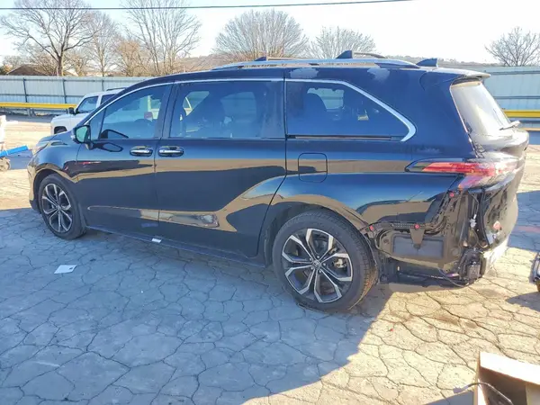 5TDERKEC5SS231146 2025 TOYOTA SIENNA - Image 2
