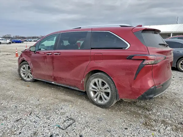 5TDERKEC6PS146646 2023 TOYOTA SIENNA - Image 2