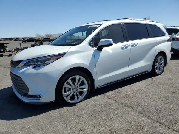 5TDERKEC7NS129528 2022 TOYOTA SIENNA - Image 1