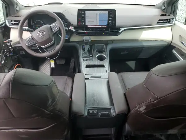 5TDERKEC7RS222510 2024 TOYOTA SIENNA - Image 8
