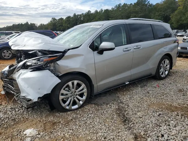 5TDERKEC7RS224483 2024 TOYOTA SIENNA - Image 1