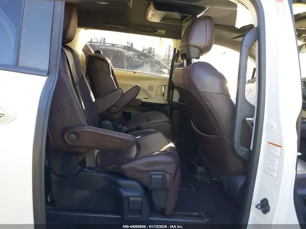 5TDERKEC8MS008585 2021 TOYOTA SIENNA - Image 8