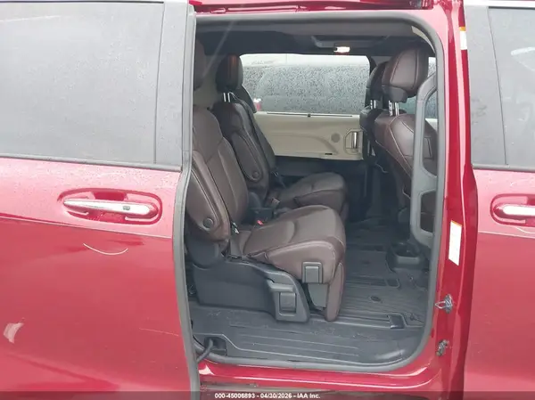 5TDERKEC9MS033432 2021 TOYOTA SIENNA - Image 8
