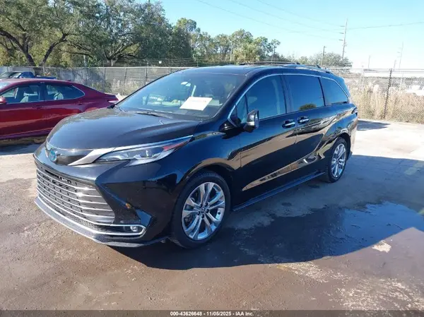 5TDERKEC9NS087329 2022 TOYOTA SIENNA - Image 2