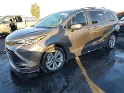 5TDERKEC9RS187131 2024 TOYOTA SIENNA