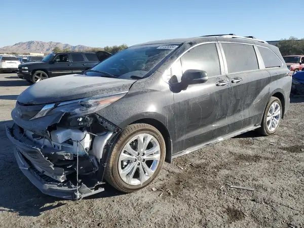 5TDERKEC9RS217809 2024 TOYOTA SIENNA - Image 1