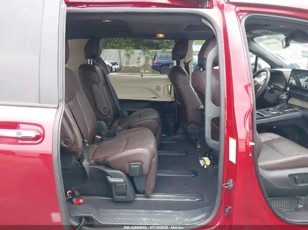 5TDERKECXMS016865 2021 TOYOTA SIENNA - Image 8