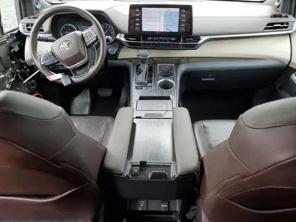 5TDERKECXPS170190 2023 TOYOTA SIENNA - Image 8