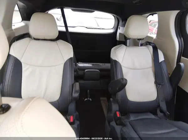 5TDERKECXSS254101 2025 TOYOTA SIENNA - Image 8