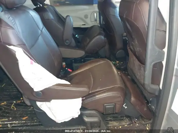 5TDESKFC0PS108025 2023 TOYOTA SIENNA - Image 8