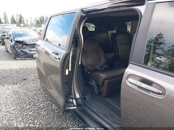 5TDESKFC0RS143358 2024 TOYOTA SIENNA - Image 8