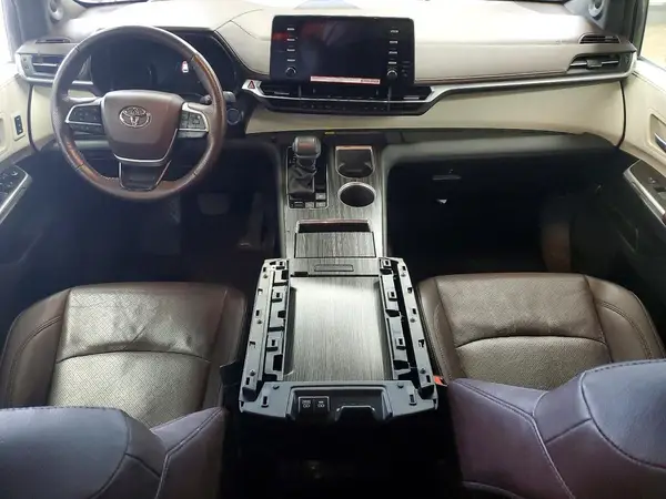 5TDESKFC0RS151511 2024 TOYOTA SIENNA - Image 8