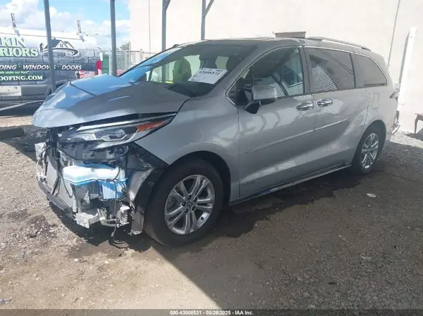 5TDESKFC1MS001450 2021 TOYOTA SIENNA - Image 2