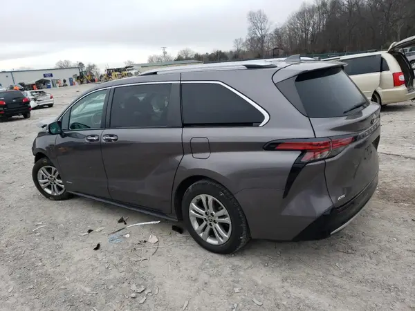 5TDESKFC1MS013209 2021 TOYOTA SIENNA - Image 2