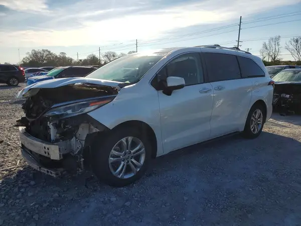 5TDESKFC1NS042243 2022 TOYOTA SIENNA - Image 1
