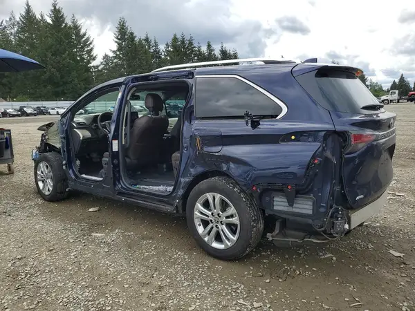 5TDESKFC1PS081448 2023 TOYOTA SIENNA - Image 2