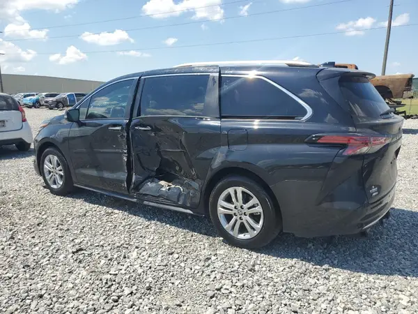 5TDESKFC1RS123376 2024 TOYOTA SIENNA - Image 2