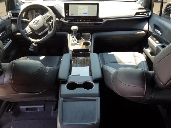 5TDESKFC1SS172664 2025 TOYOTA SIENNA - Image 8