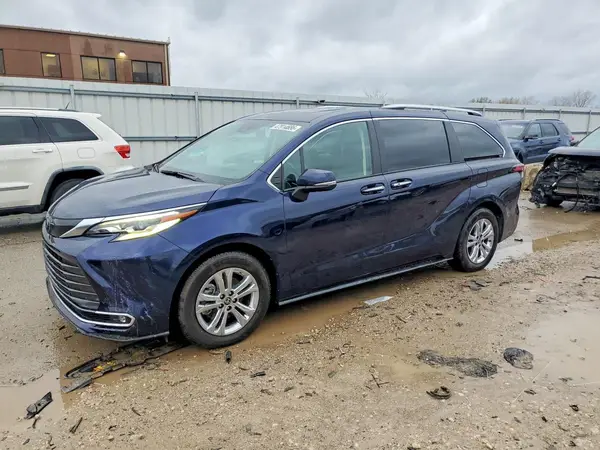 5TDESKFC2NS064266 2022 TOYOTA SIENNA - Image 1
