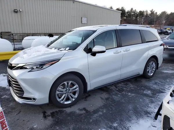 5TDESKFC2PS100864 2023 TOYOTA SIENNA - Image 1
