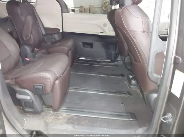 5TDESKFC2RS140039 2024 TOYOTA SIENNA - Image 8