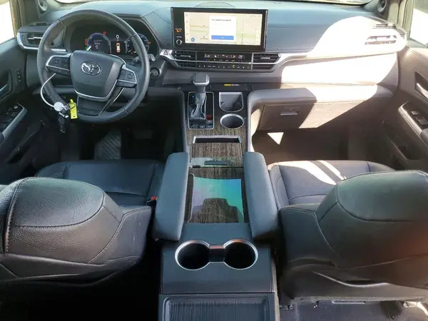 5TDESKFC2SS173970 2025 TOYOTA SIENNA - Image 8