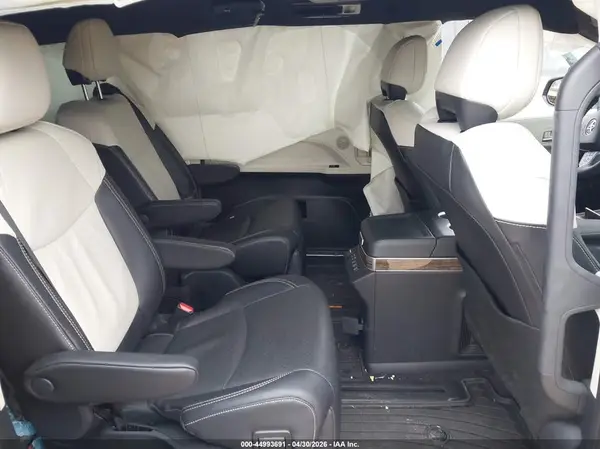 5TDESKFC2SS175623 2025 TOYOTA SIENNA - Image 8