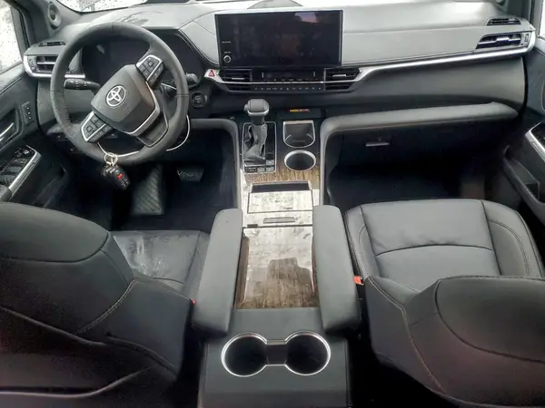 5TDESKFC2SS225288 2025 TOYOTA SIENNA - Image 8