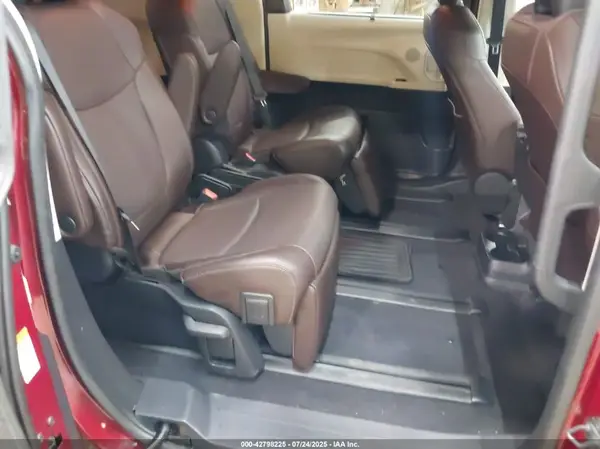 5TDESKFC3PS083458 2023 TOYOTA SIENNA - Image 8