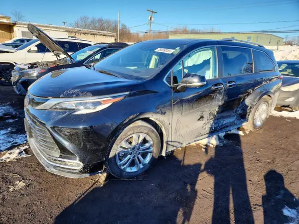 5TDESKFC3PS098042 2023 TOYOTA SIENNA - Image 1