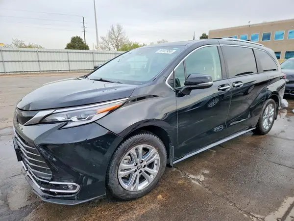 5TDESKFC3PS107094 2023 TOYOTA SIENNA - Image 1