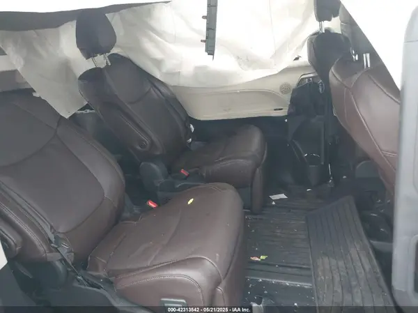5TDESKFC3RS119135 2024 TOYOTA SIENNA - Image 8