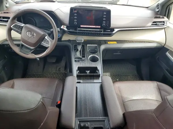 5TDESKFC3RS125369 2024 TOYOTA SIENNA - Image 8