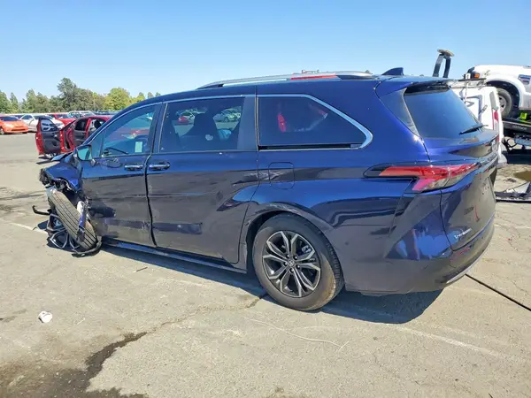5TDESKFC3SS226580 2025 TOYOTA SIENNA - Image 2
