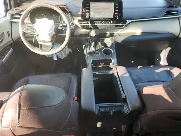 5TDESKFC4MS007677 2021 TOYOTA SIENNA - Image 8